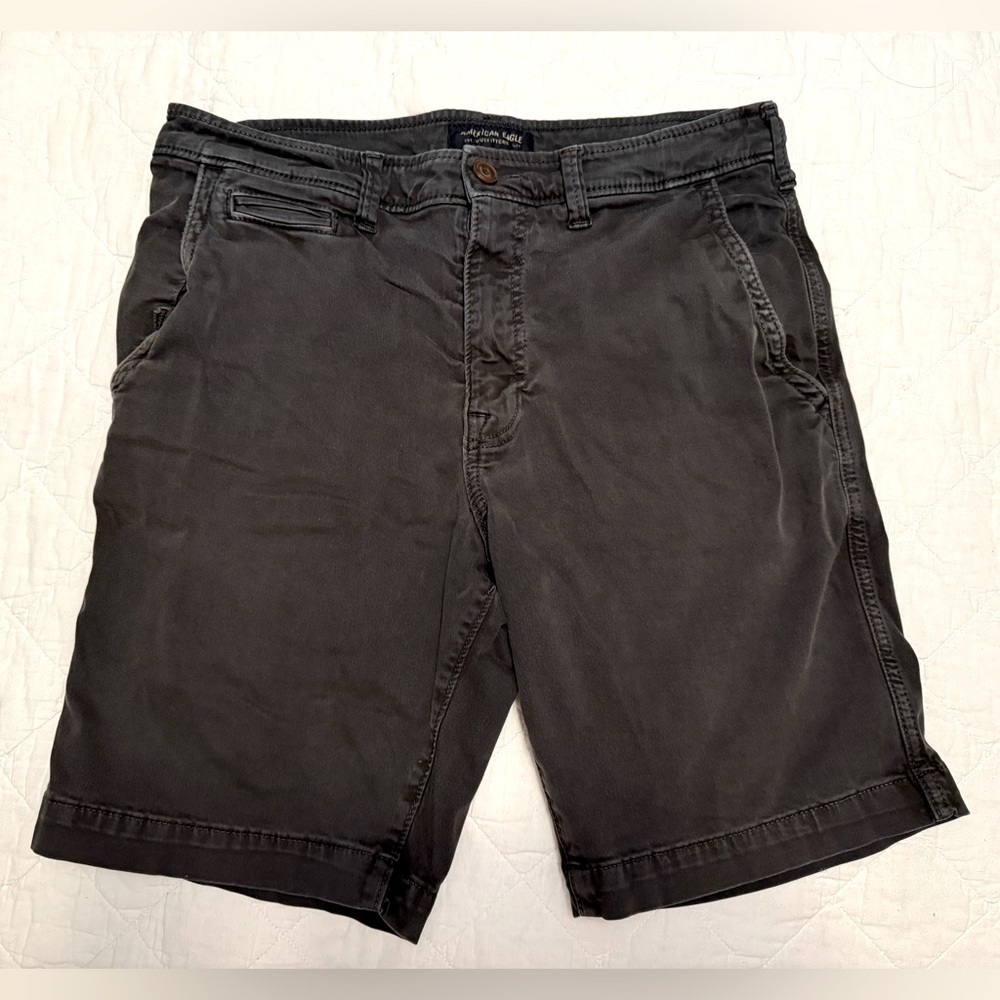 American Eagle Extreme Flex Shorts Size 31